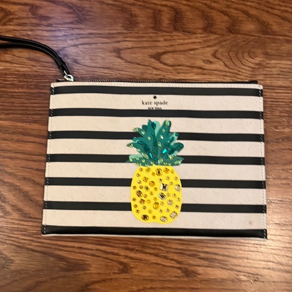Kate Spade By the Pool Wristlet - Picture 1 of 6